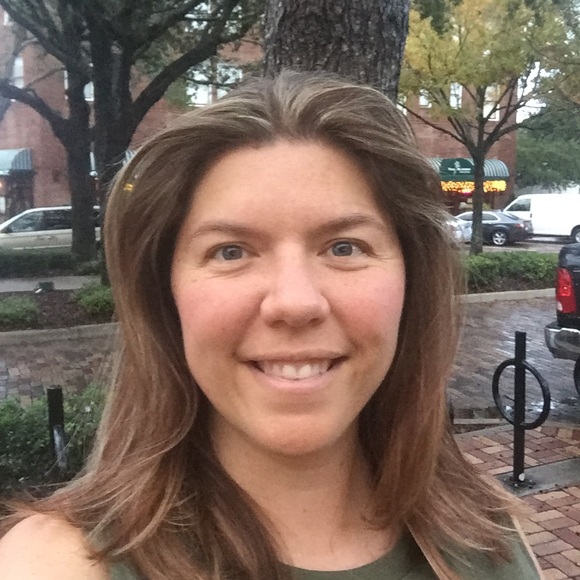 Meet your Posher, Christine - Picture 1 of 1